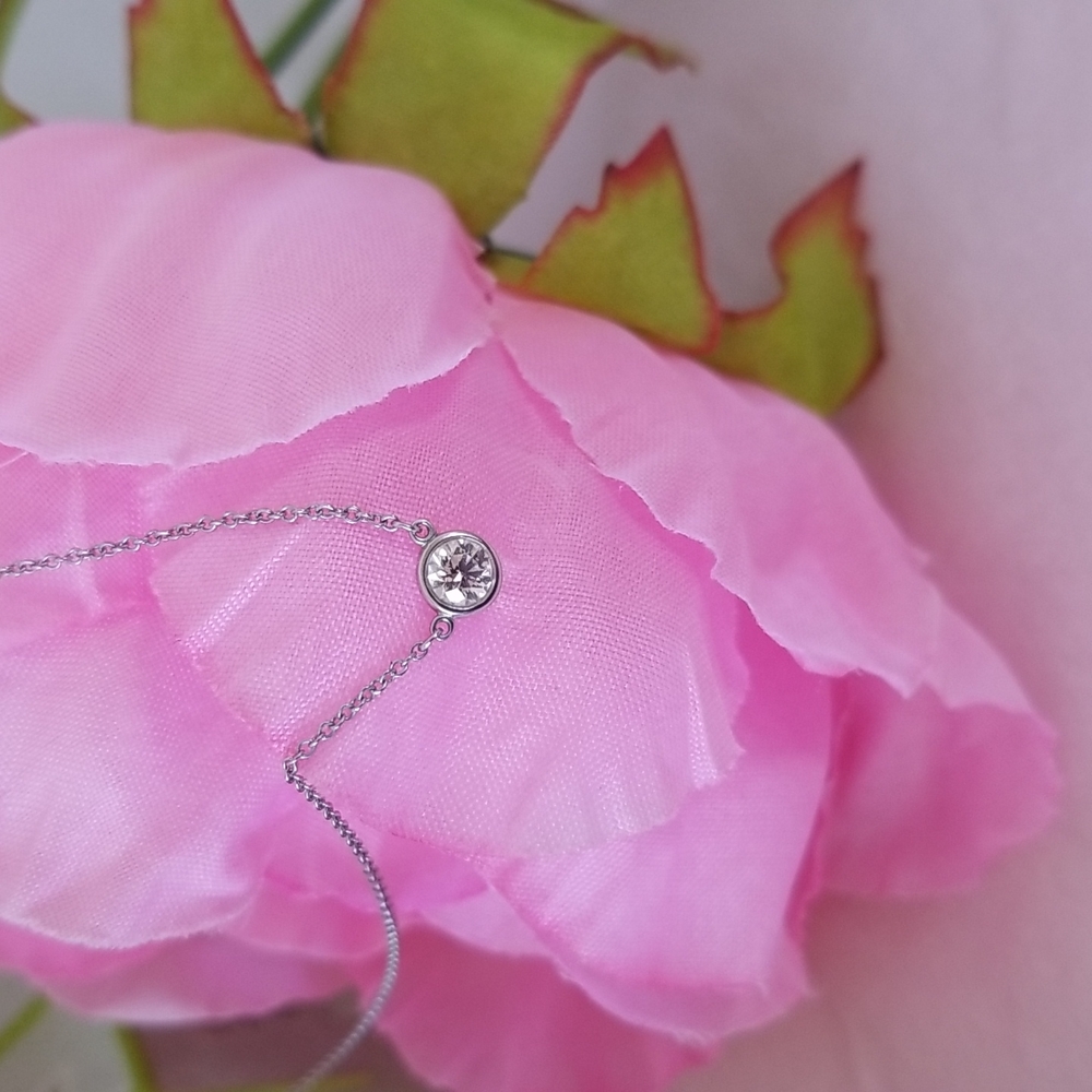 Tiffany &Co Elisa Peretti dimond necklace.